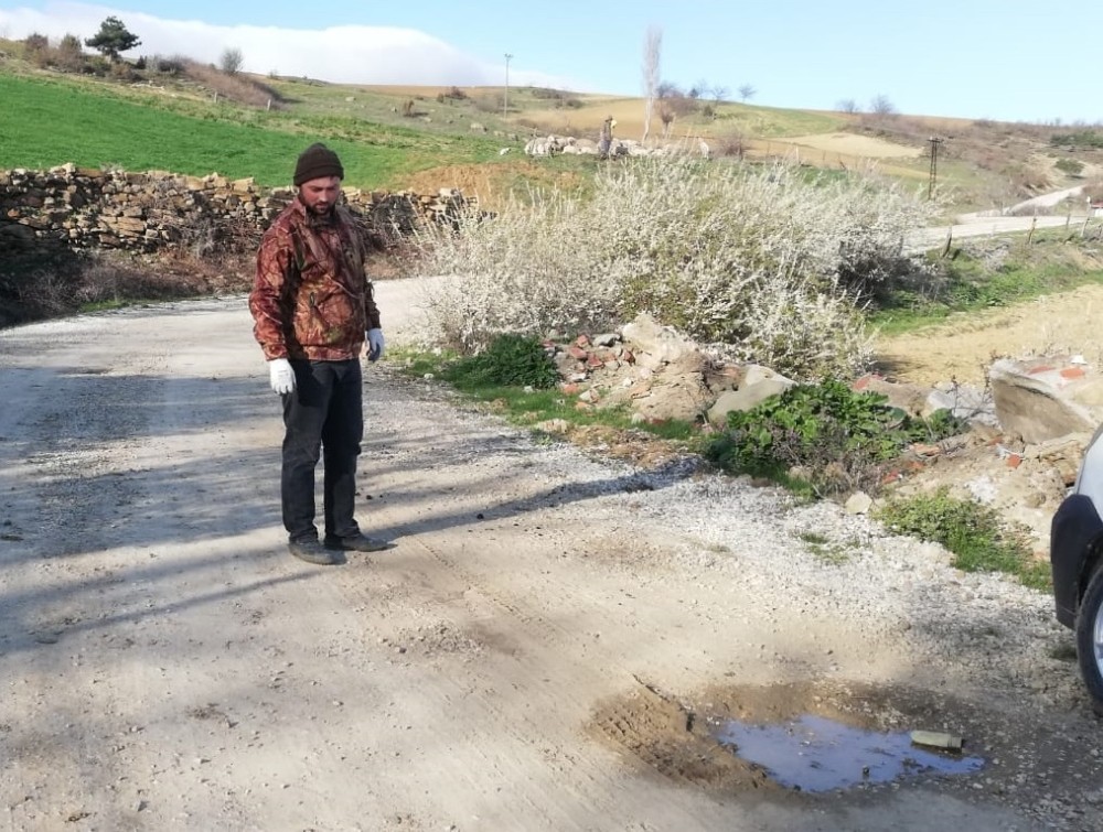 Osmaneli’nde yapılmayan köy yolları vatandaşı çileden çıkardı 