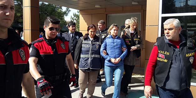 Osmangazi katliamcısı eşiyle adliyeye sevk edildi