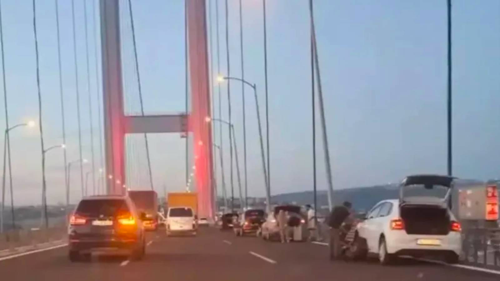 Osmangazi Köprüsü'ndeki esrarengiz olayın sırrı çözüldü! Bakın neden olmuş