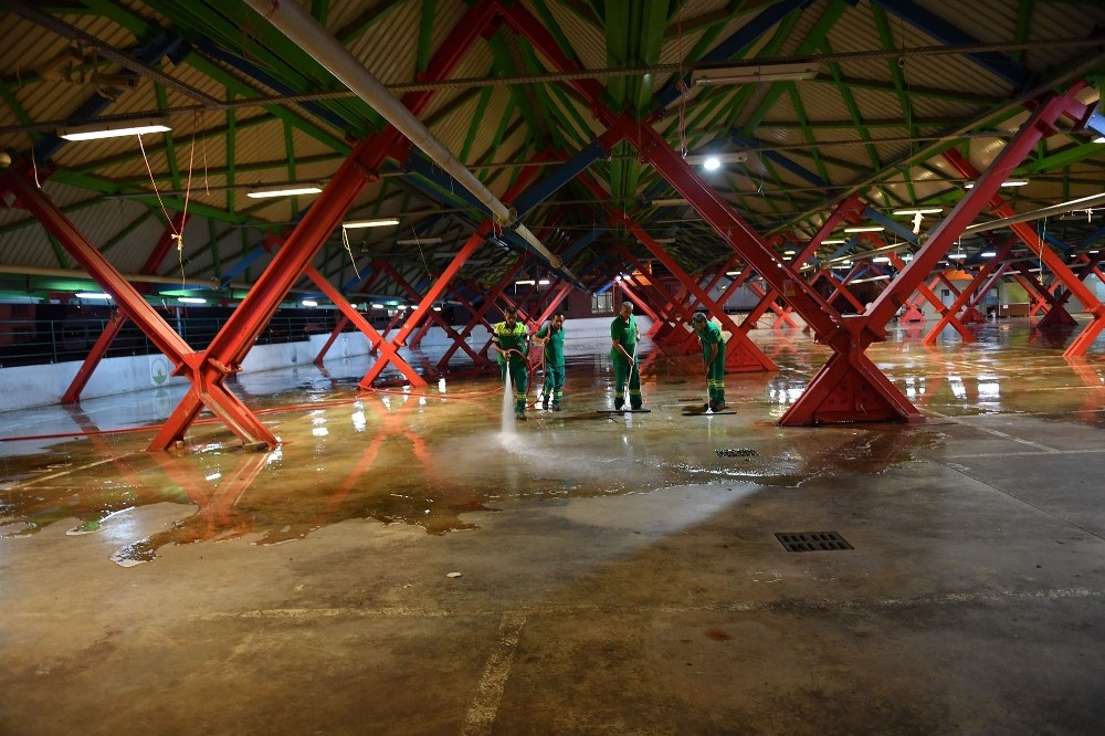 Osmangazi’de kurban kesim yerleri temizlendi 