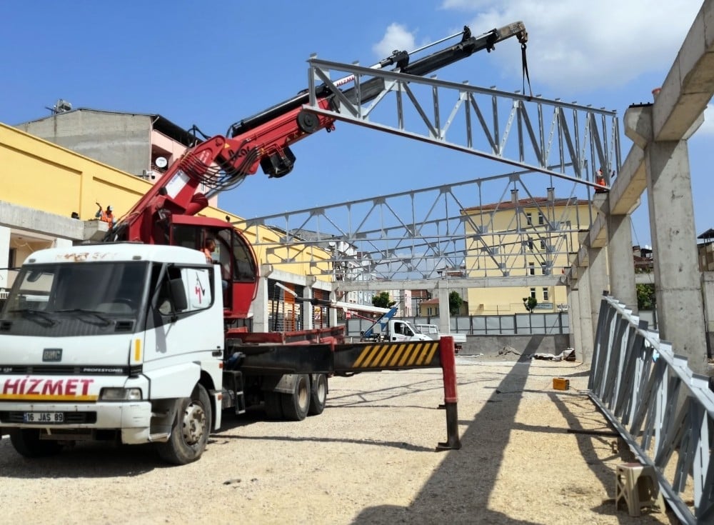 Osmangazi’ye modern bir pazar yeri daha 