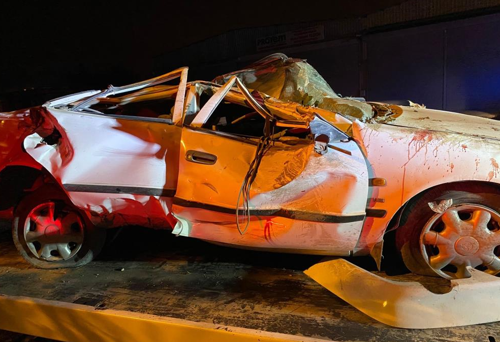 Osmaniye'de otomobil direğe çarptı: Kazada genç sürücü hayatını kaybetti