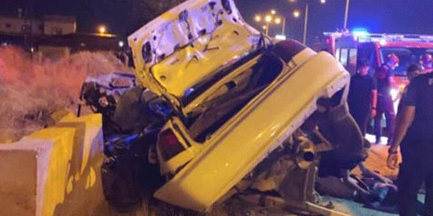 Osmaniye'de otomobil karşı şeride geçip duvara çarptı