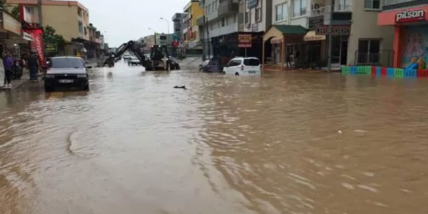 Osmaniye'de sağanak nedeniyle su baskınları oldu