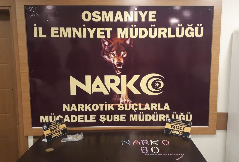 Osmaniye’de uyuşturucu satan iki kişi tutuklandı 