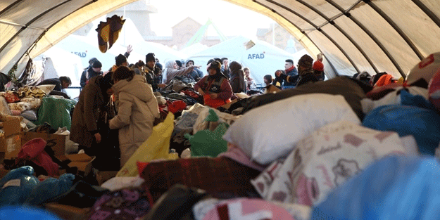 Osmaniye'ye gönderilen yardım malzemelerinin dağıtımı sürüyor