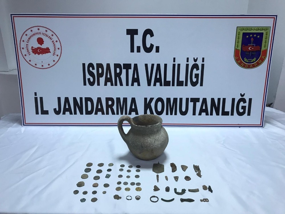 Osmanlı, Roma ve Bizans dönemi eserleri satmak isterken yakalandılar 
