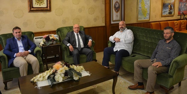 Osmanlı Şehzadesinden, Şehzadelere ziyaret