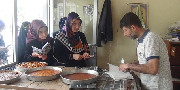 Osmanlı'nın 'Zimem Defteri' geleneği Adıyaman'da devam ettiriliyor! Darısı tüm şehirlere