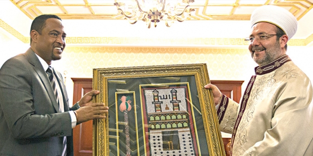 Osmanlı’nın torunları dedelerini unutmadı