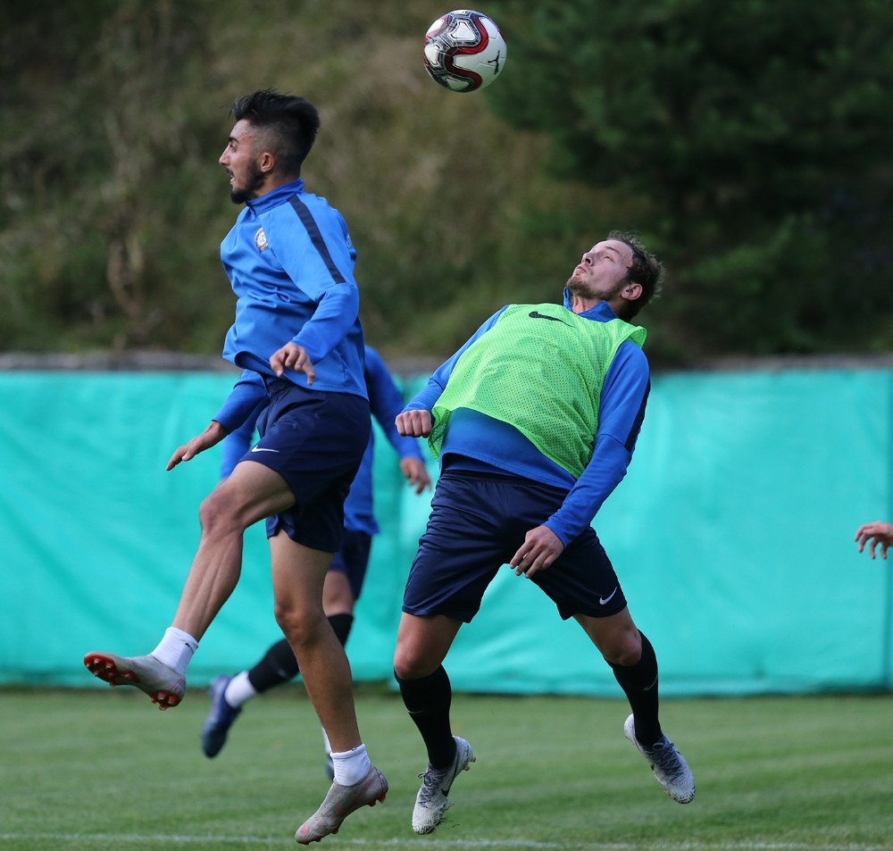 Osmanlıspor çift antrenman yaptı 