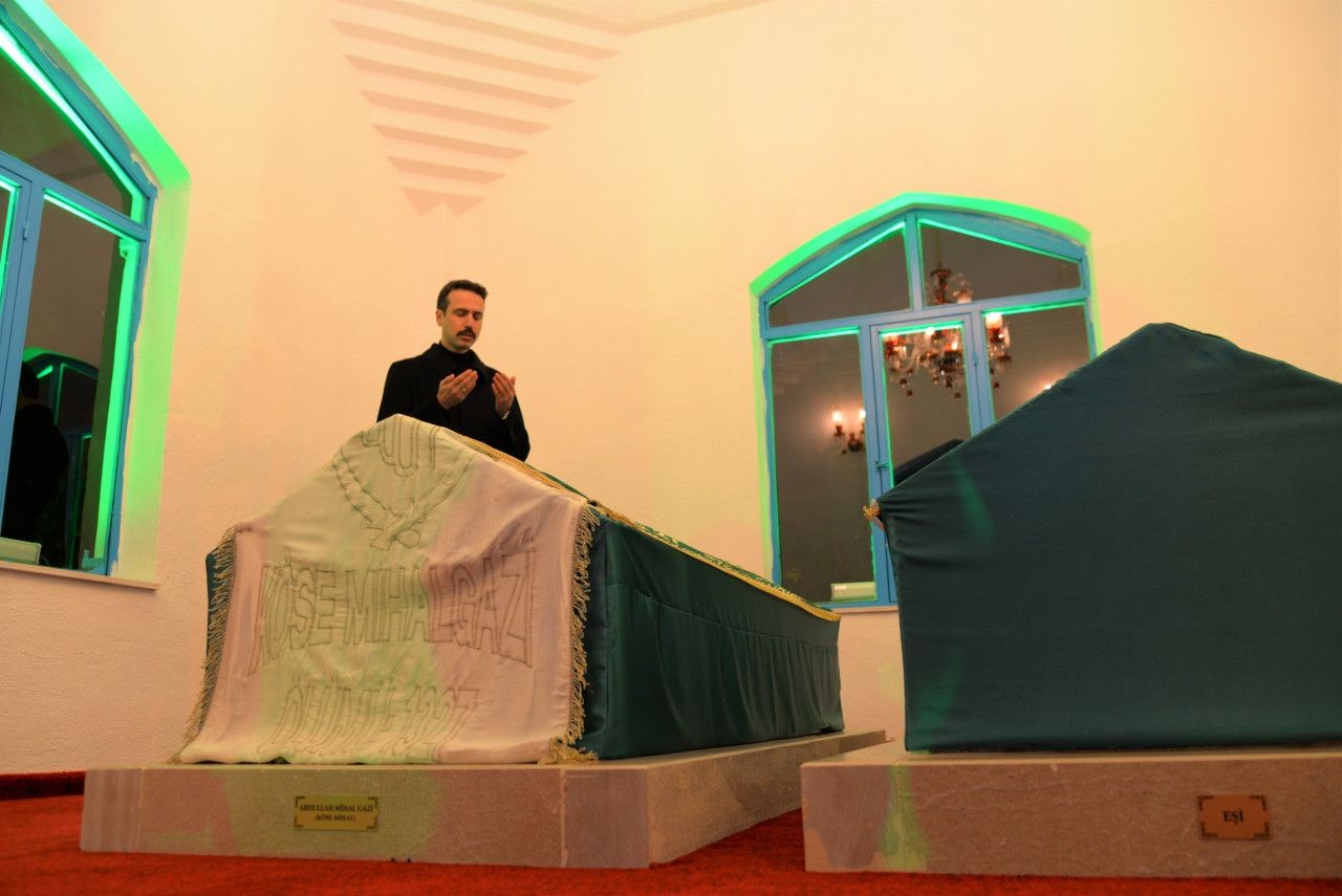 Osmanlı’ya ait en eski eserin sahibi! Mihal Gazi’ye ziyaretçi ilgisi