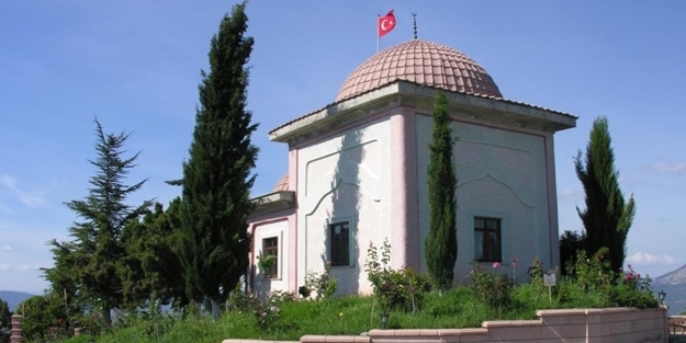 Osmanlı'ya büyük hizmetlerde bulundu: Dursun Fakih Türbesi