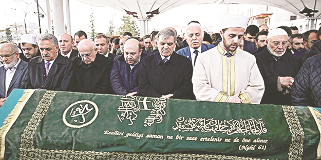Osman Yumakoğulları ebedî aleme uğurlandı