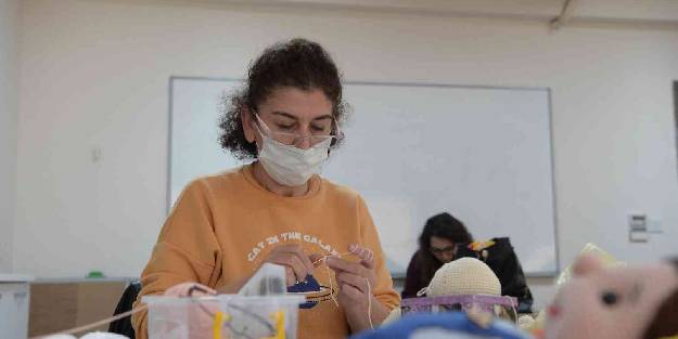 OSMEK kursiyerlerinden organik oyuncaklar