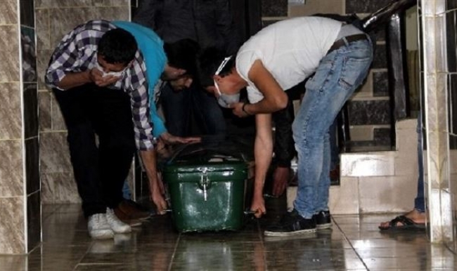 Otel odasından 4 günlük ceset çıktı