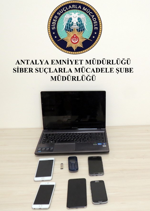 Otel odasından tabanca, fişek ve hassas terazi çıktı 