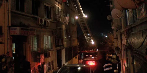 Otel yangınında mahsur kalanlar kurtarıldı