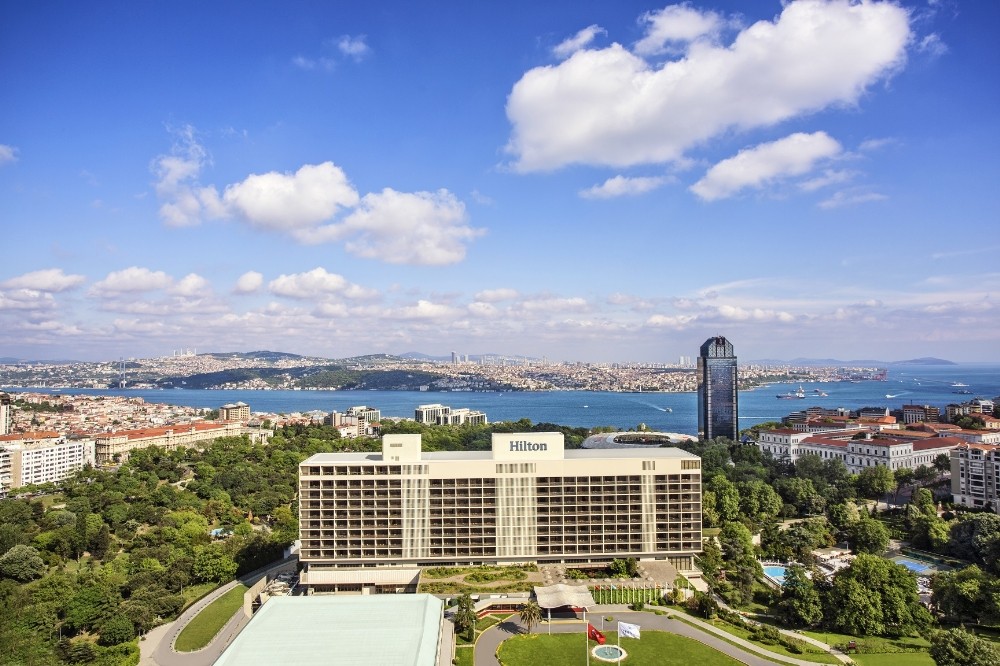 Otelcilikte bir asrı geride bıraktılar 