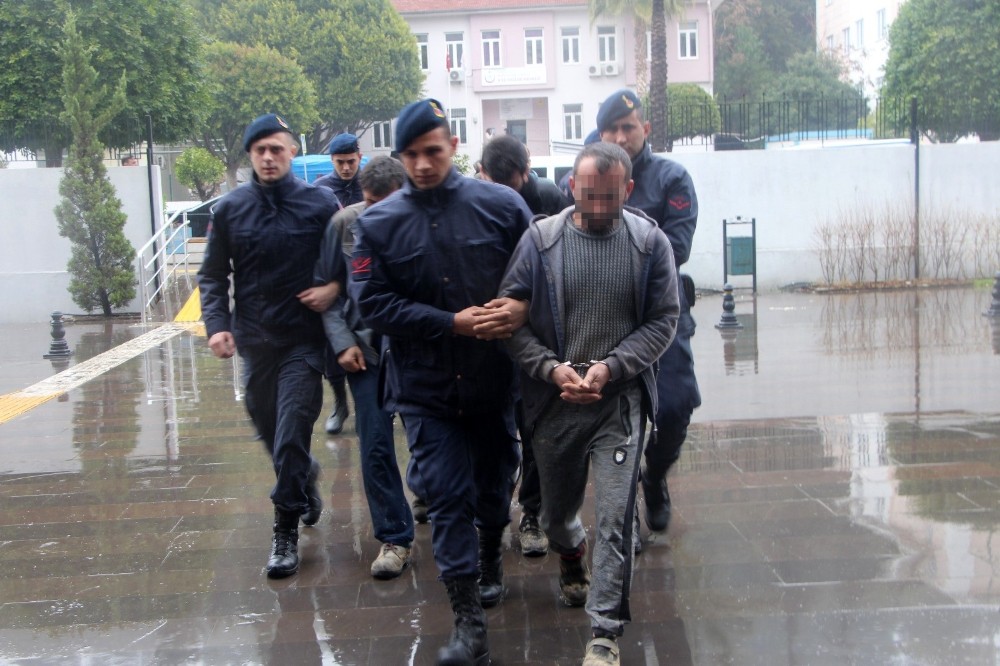 Otelden 350 kilogram kablo çalan hırsızlar kaçamadı 