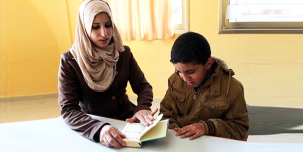 İslam dünyası bu çocuğu konuşuyor