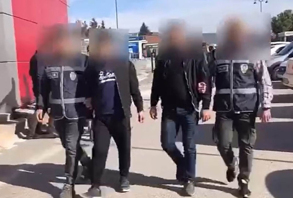 Oto hırsızı 8 şahıs yakalandı 