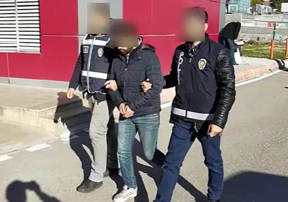 Oto hırsızı cezaevi firarisi çıktı 