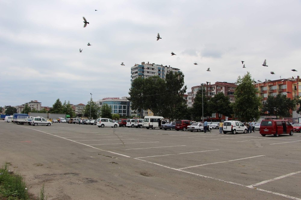 Oto pazarı en durgun dönemini yaşıyor 