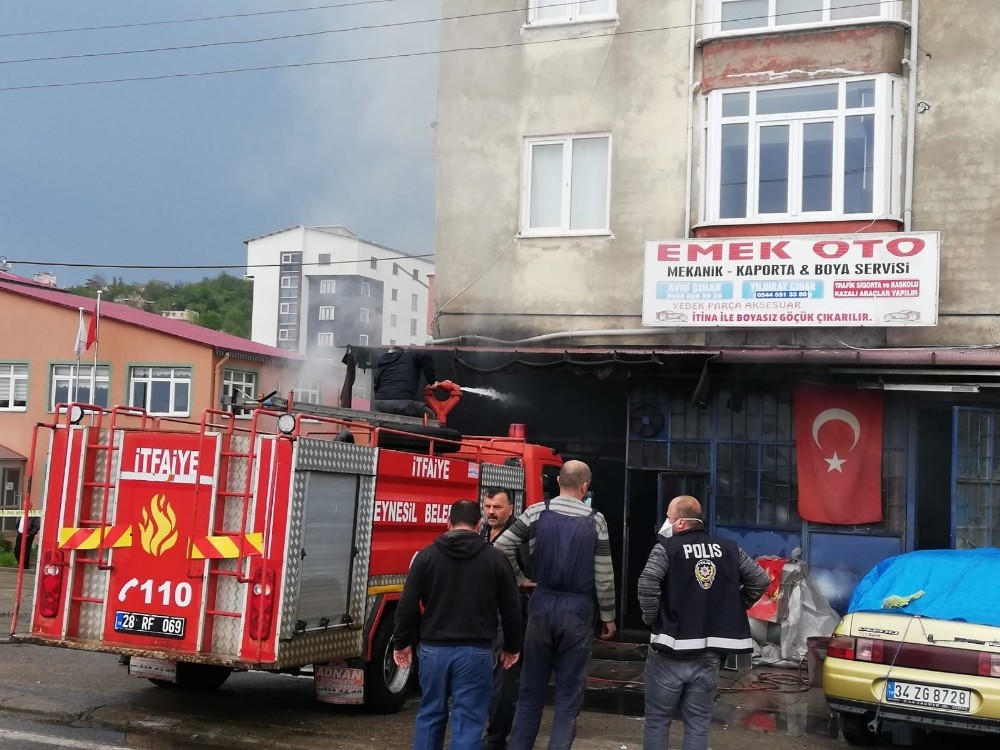 Oto tamirhanesinde korkutan yangın 