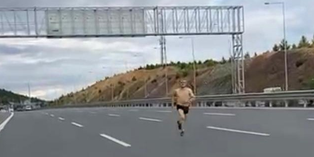 Otoban ortasında ilginç görüntü