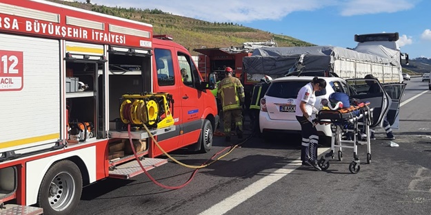 Otobanda feci kaza: Yaralılar var