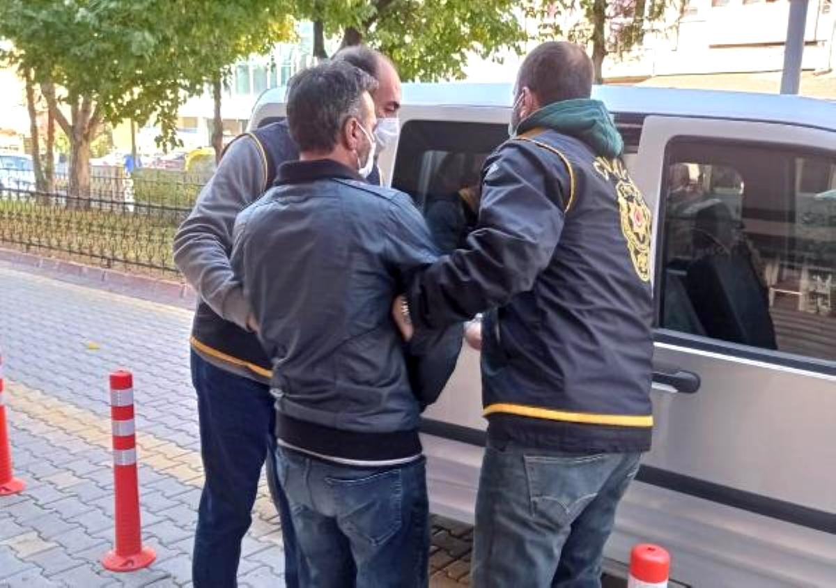 Otobüs bekleyen eski kayınpederini tüfekle vurup öldürdü