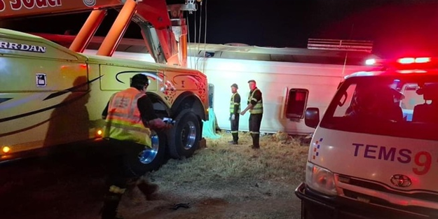 Otobüs devrildi: 10 ölü!