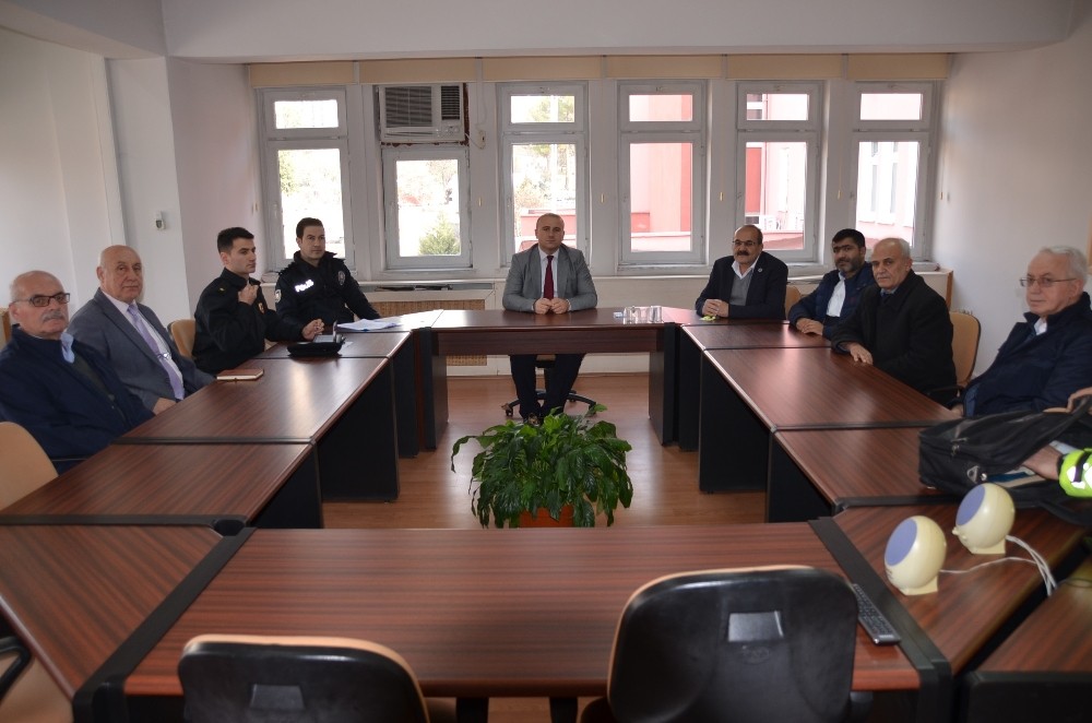 Otobüs kazalarının önlenmesi için toplandılar 