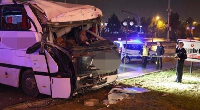 Otobüs mağazaya girdi: 1 kişi öldü