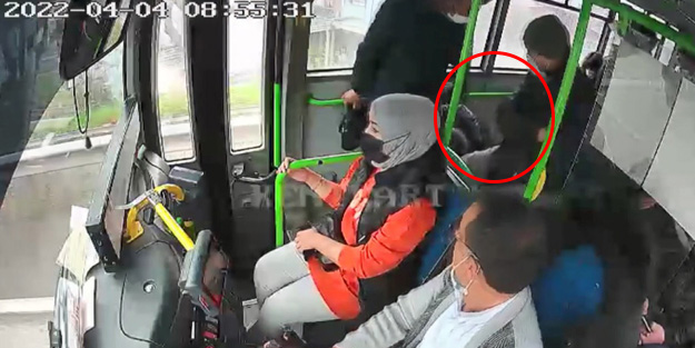 Otobüs şoförü aniden fenalaşan genç kızı hastaneye yetiştirdi! Panik anları anbean kaydedildi