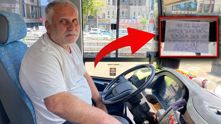 Otobüs şoförünün astığı not görenleri şaşırttı! Yazıyı gören yolcular bunu yapmaya başladı