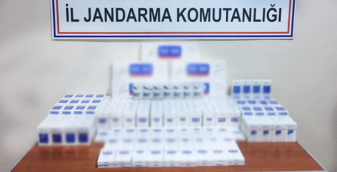 Otobüs yolcularının valizinden 512 paket kaçak sigara çıktı