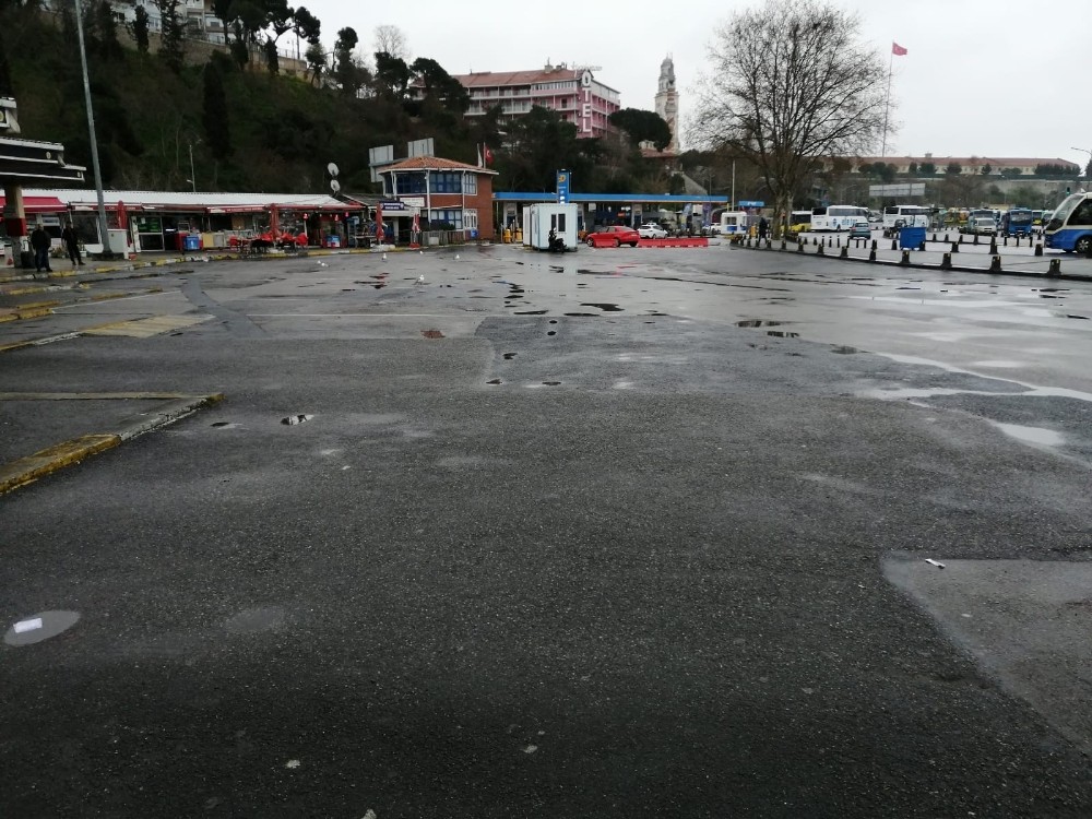 Otobüssüz kalan Harem otogarı drone ile havadan görüntülendi 