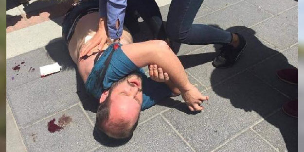 Otobüste küfürlü konuşan gençleri uyaran yolcuyu bıçakladılar