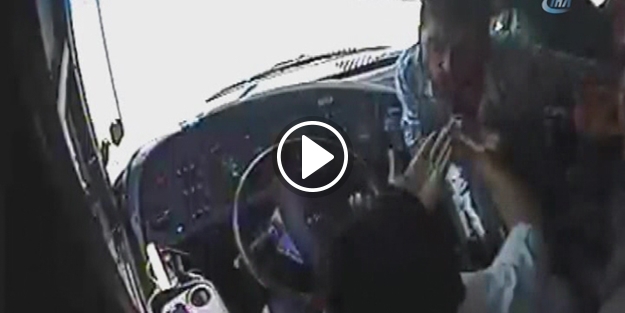 Otobüste şoföre 'akbil' dayağı