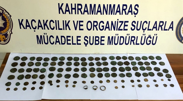 Otobüsteki yolcunun poşetinden tarihi eser çıktı