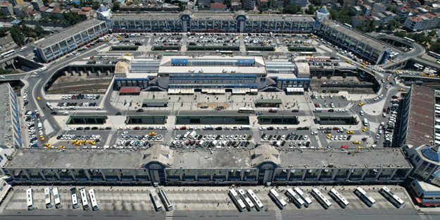 Otogarlarda bayram yoğunluğu başladı
