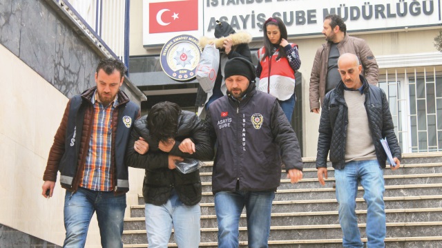 Otoları yedek anahtarla çaldılar