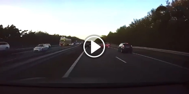 Otomatik pilot zincirleme kazayı önledi!