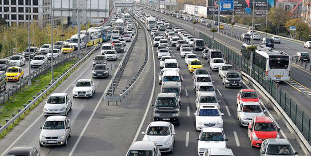 Otomobil alacaklar dikkat! 1 gecede yüzde 50 zam…