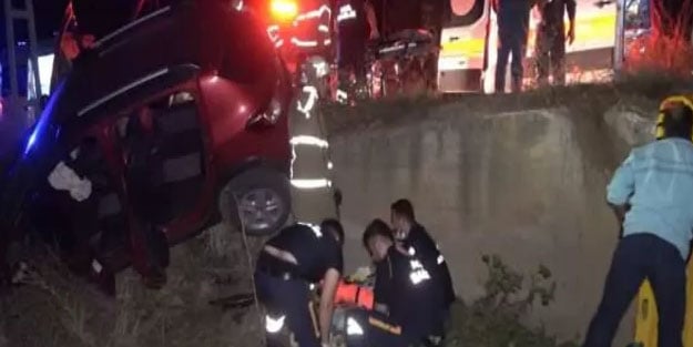 Otomobil dereye uçtu