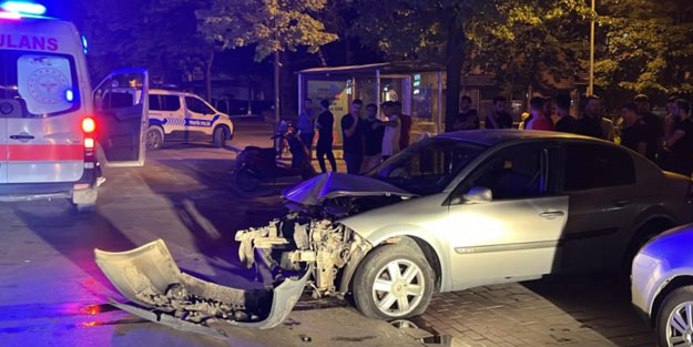 Otomobil direğe çarptı: 5 yaralı