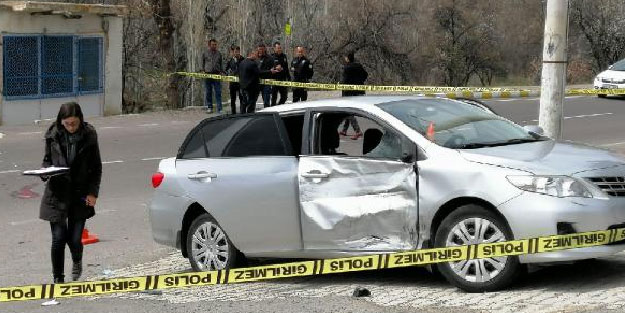 Otomobil ile çarpışan motosikletin sürücüsü öldü