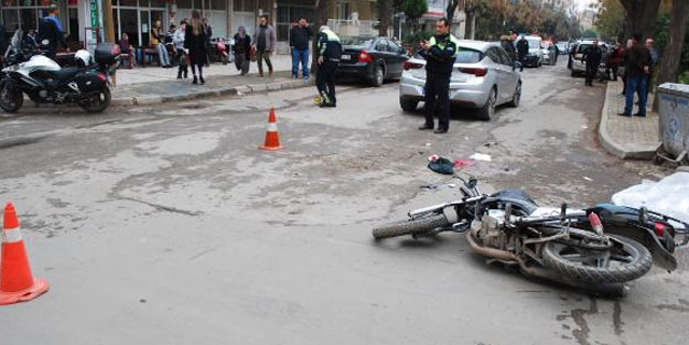 Otomobil ile çarpışan motosikletteki 2 liseli yaralandı